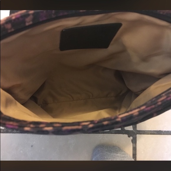 Coach cross body purse 100% authentic - Picture 3 of 3